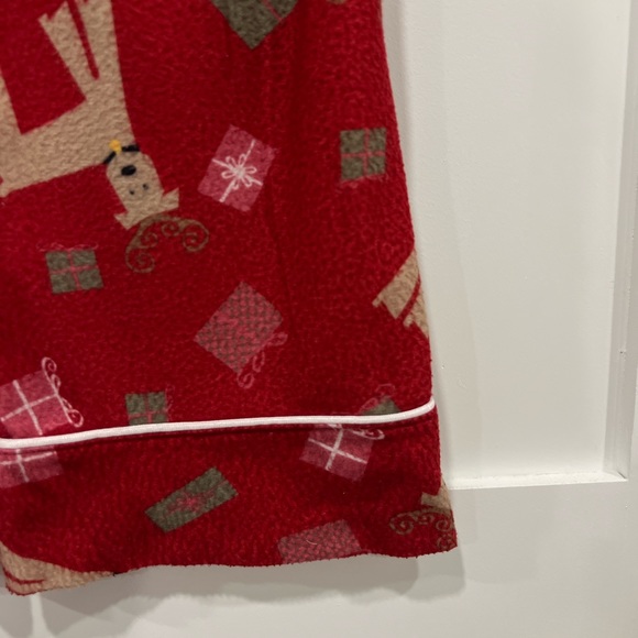 Old Navy girl’s Christmas PJ bottom - Picture 8 of 8